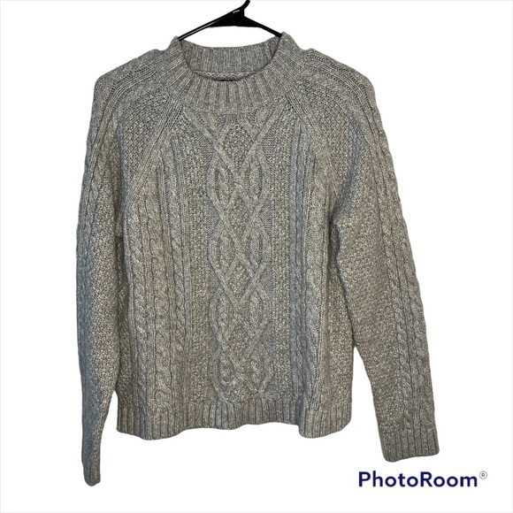 Abercrombie & Fitch Sweaters - ABERCROMBIE & FITCH CABLE KNIT SWEATER SZ S GREY